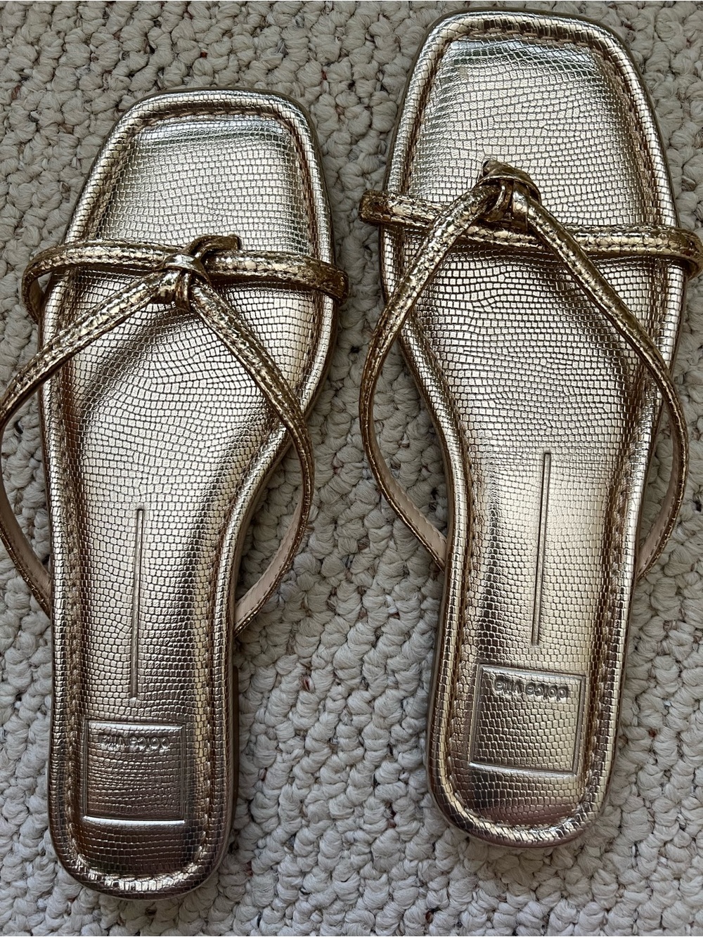 Dolce Vita Metallic Gold Luca Flip Flop size 8.5